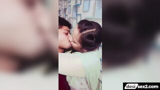 Hot bhabhi deep kiss aur chudai viral video