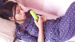 Sexy punjabi girl fucks cucumber and cock