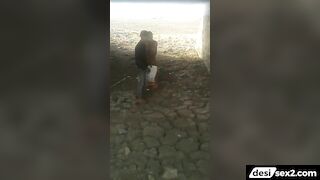 Bihari couple caught fucking under the bridge