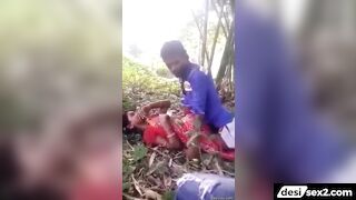 Gaanw ki local randi ko jungle me chodne ka video