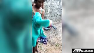 Desi girl caught fucking with 2 college mates