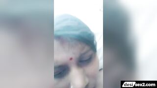 Kamwali lady ko paise de ke chodne ka desi video