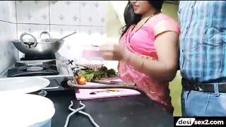 Bihari bhabhi gets cock in the kitchen while cooking