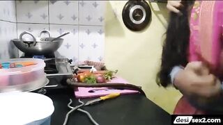 Bihari bhabhi gets cock in the kitchen while cooking