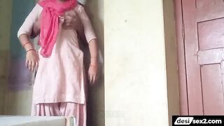 Village guy fucking innocent woman and making porn video