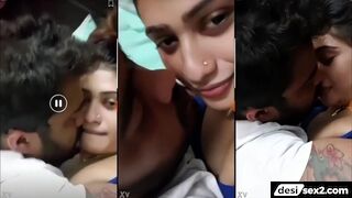 Bhabhi kissing with her lover and sending video to husband