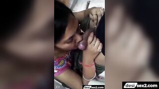 Indian aunty sucking big lund passionately